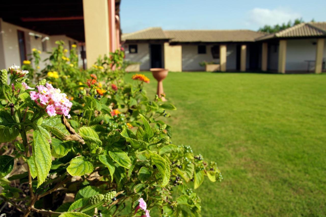 Hotel Tupei Calasetta Exterior foto