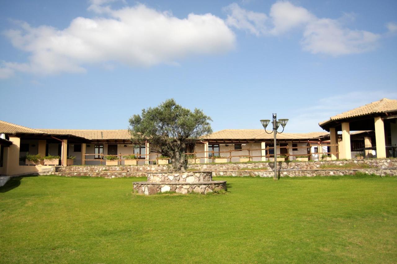 Hotel Tupei Calasetta Exterior foto